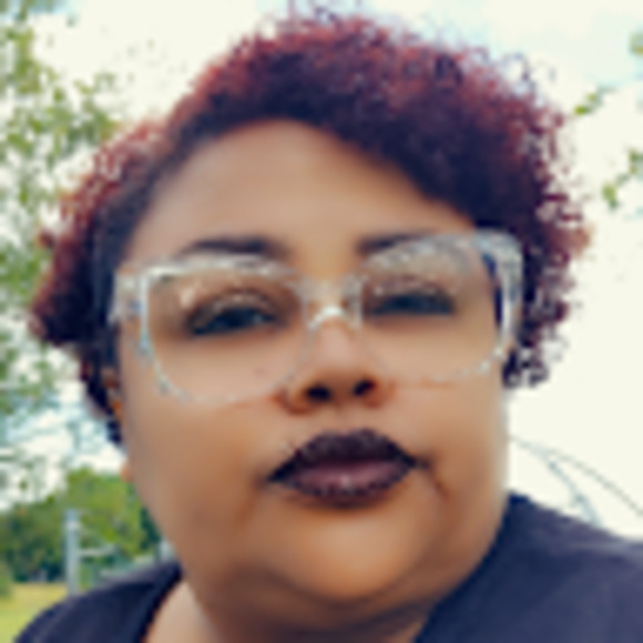 Meet your Posher, Jessica - Picture 1 of 1